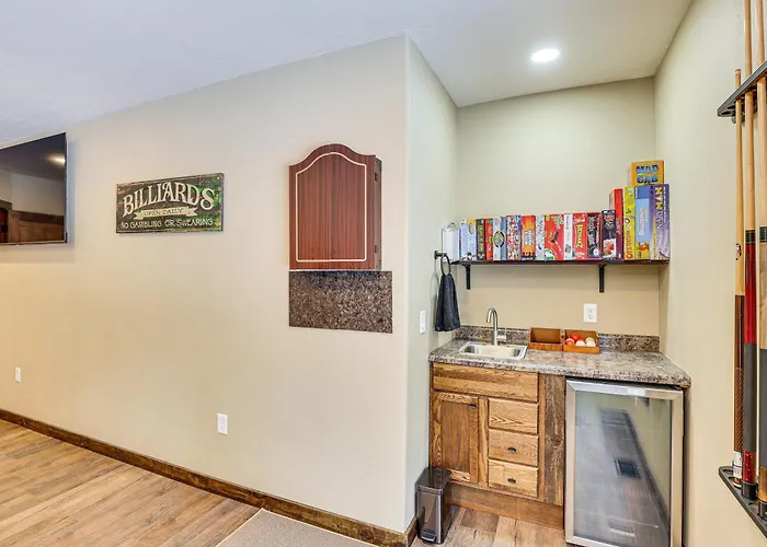 Holiday home Black Hills Vacation Lodge: New Home! Just Opened!