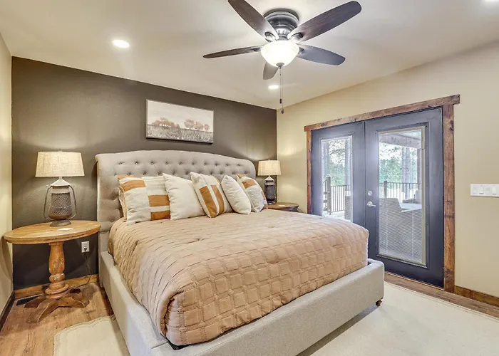 Black Hills Vacation Lodge: New Home! Just Opened! Holiday home *