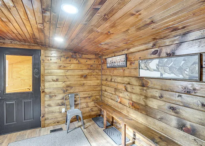 Black Hills Vacation Lodge: New Home! Just Opened!